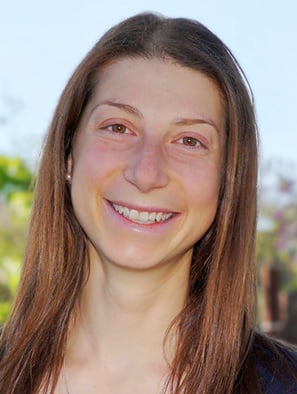 Allegra Aron headshot