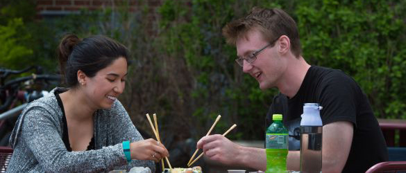 Students eating together